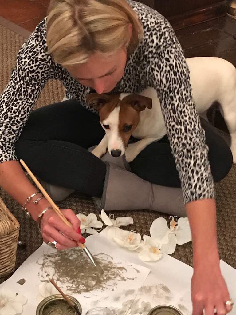 VHMevents's tweet photo. The whole team at work doing decor prep for the weekend 😊 #gold #orchids #lovemyjob #littlehelper https://t.co/EXTBTSuuD7