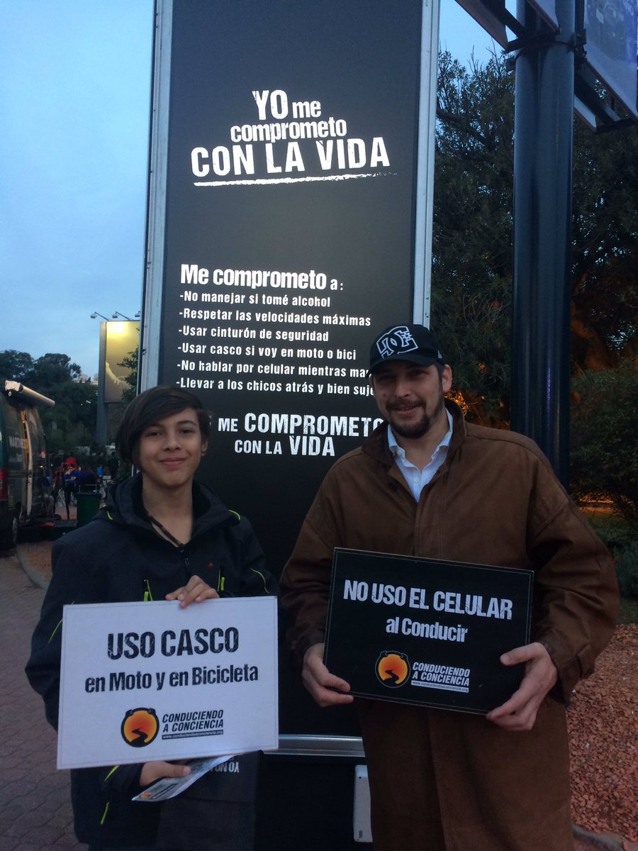 conduciendoCAC's tweet image. #YoMeComprometoConLaVida
@conduciendoCAC  en el @SalonAutoBA @sepasape