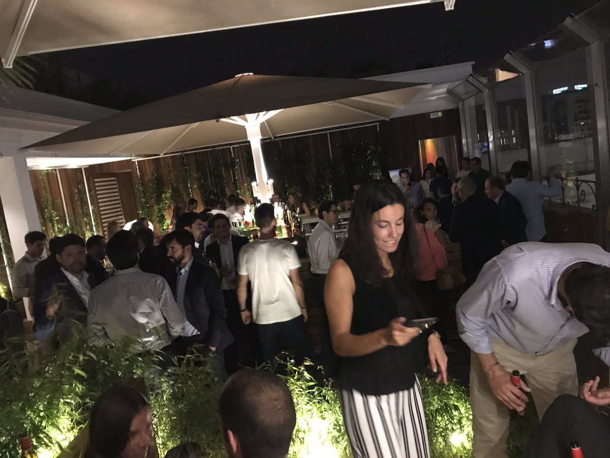 LIndep_perpi's tweet photo. Soirée #FrenchTech sur les toits de #Madrid 😊 https://t.co/bgDP1B39aL