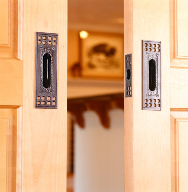 TrapperPeakForg's tweet image. Arts &amp;amp; Crafts Pulls in Dark Bronze Finish #DoorHardware #FlushPull #EdgePull #WroughtIron #Rustic #Arts #Crafts