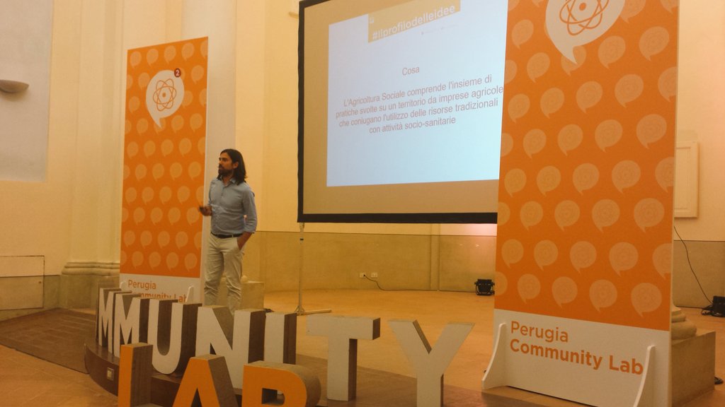 PgCommunityLab's tweet photo. Con noi #AndreaTittarelli a #Perugia per il #XXGiugno https://t.co/mWgSzbcMrE
