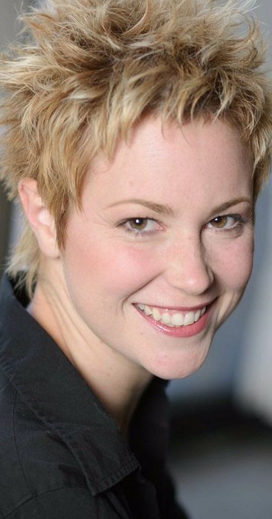 marvintran76's tweet image. I'm convinced that the mom from Zack and Cody and Katy Perry are the same person.