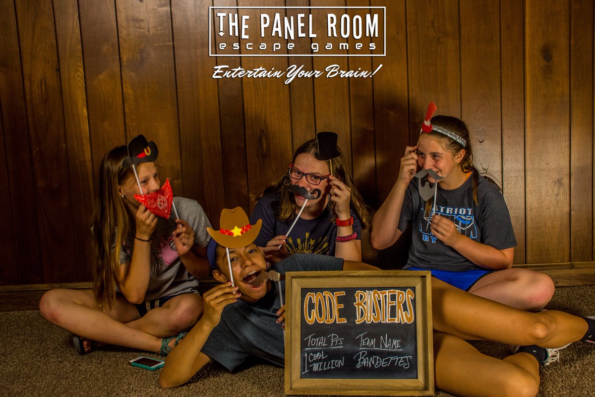 ThePanelRoom's tweet image. Thanks for coming out, Team 'Bandettes'! #stjosephmo #escaperoom #stjoemo #TheWildWildWest
