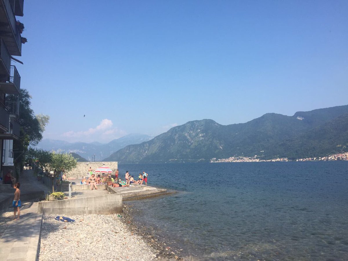 SergioSangio's tweet photo. #Colonno #LakeComo uno spettacolo poter fare il primo bagnetto nel #lario #estate #summer #estate2017 #estate https://t.co/m1siogrzr9