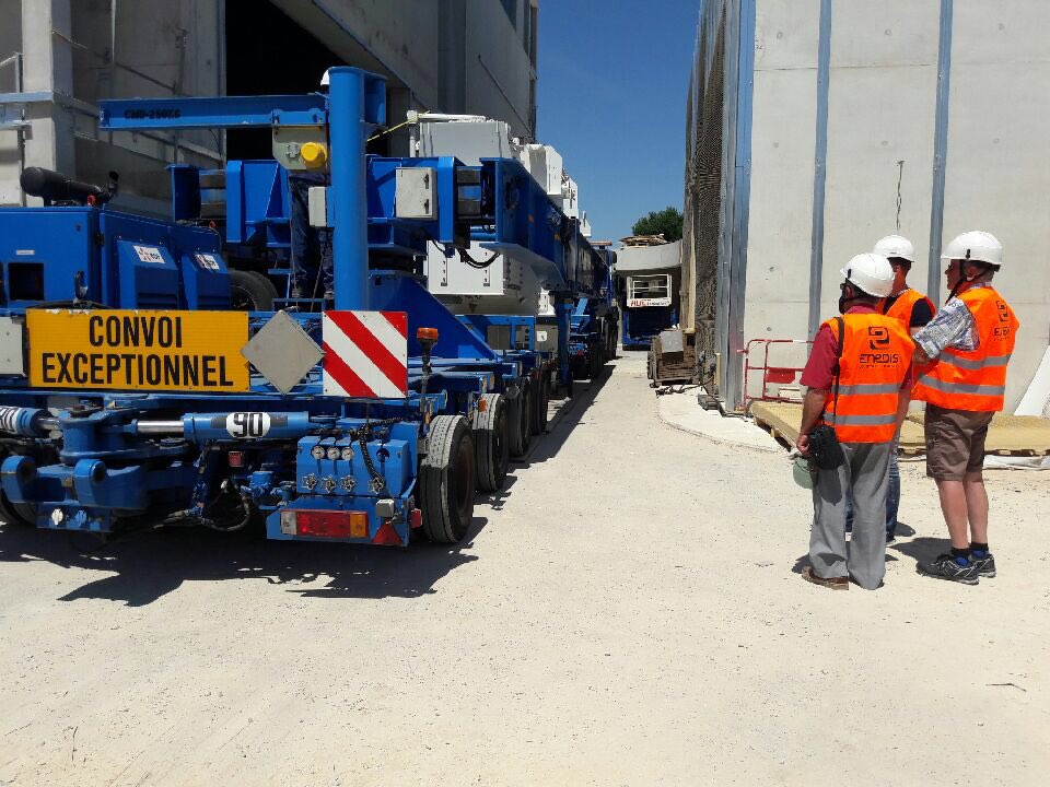 EnedisRegionSud's tweet photo. #régions Arrivée du transformateur au poste source de Château Gombert en construction pour toujours mieux servir nos clients à #Marseille https://t.co/SJLW44l6pM