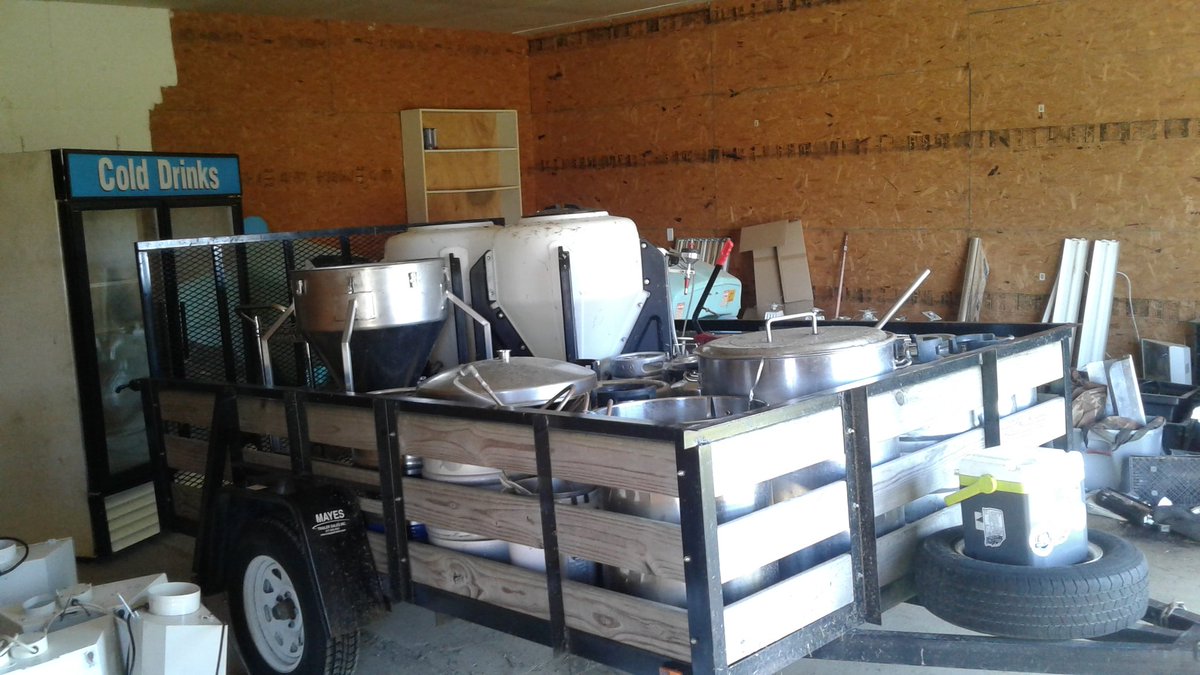 Indoor hop growing, 2 acre outdoor hop yard, and brewery in the making!!@812farms @Joe66622844 <a href="/joshualakins/">Josh Lakins</a> <a href="/TwistedCrewBrew/">Twisted Crew Brew Co</a> <a href="/PurdueDFFS/">Purdue DFFS</a>