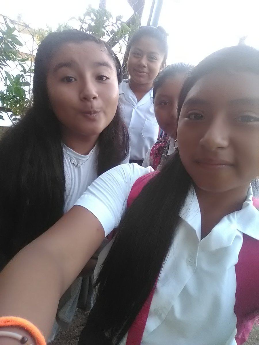 Briseida_baas's tweet photo. BFF https://t.co/9AH4ko5lC8