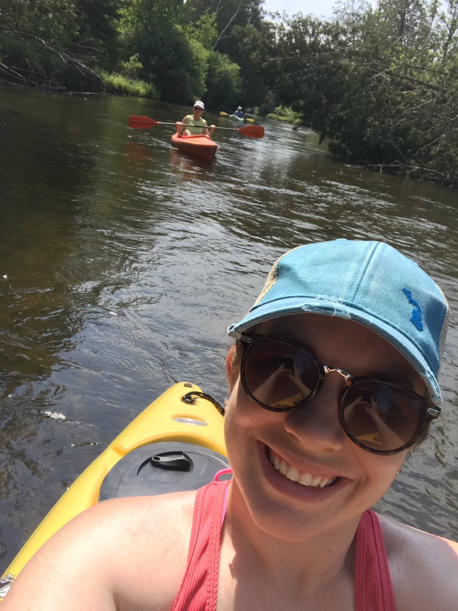 therealdogluke's tweet photo. Kayaking on my #BARBRIBreak #ownthebar #balance https://t.co/Axksue5DHU