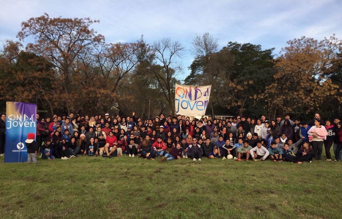 VivianaZara's tweet photo. Hoy vivimos una preciosa jornada con los chicos de la @FNuevoComienzo Fue muy gratificante verlos felices! #OndaJoven #LaMatanza https://t.co/bYIWy5yoS1