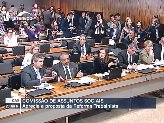 Embates_Brasil's tweet photo. Seu Futuro passa por isso: Comissão de Assuntos Sociais - Reforma trabalhista - 20/06/2017: https://t.co/HkyczPH77r https://t.co/bKks6FkRYT