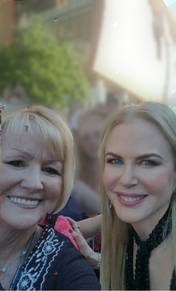 Happy birthday to Nicole Kidman.. The beautiful wife of the equally beautiful       