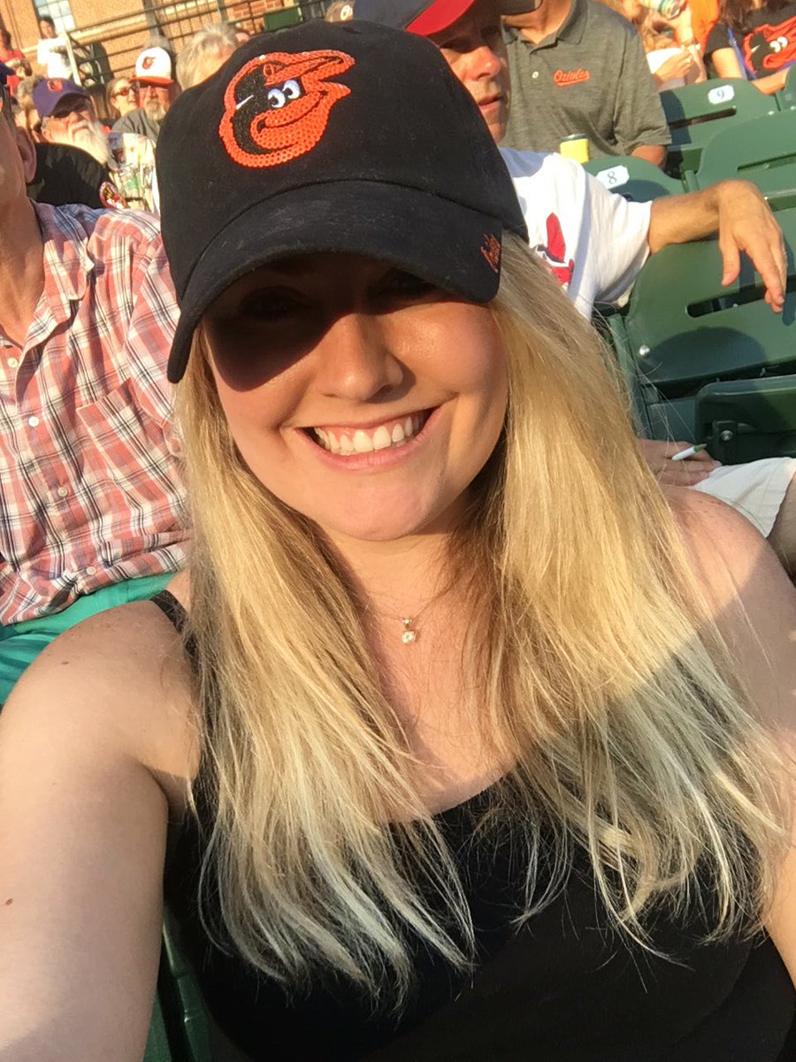 AliciaNicholee's tweet image. #BringMePizza Section 98 Row 2 Seat 5 😉😘 Tuesday&apos;s are for the Boys 🍕 ⚾️ #pizzabolis #goOs