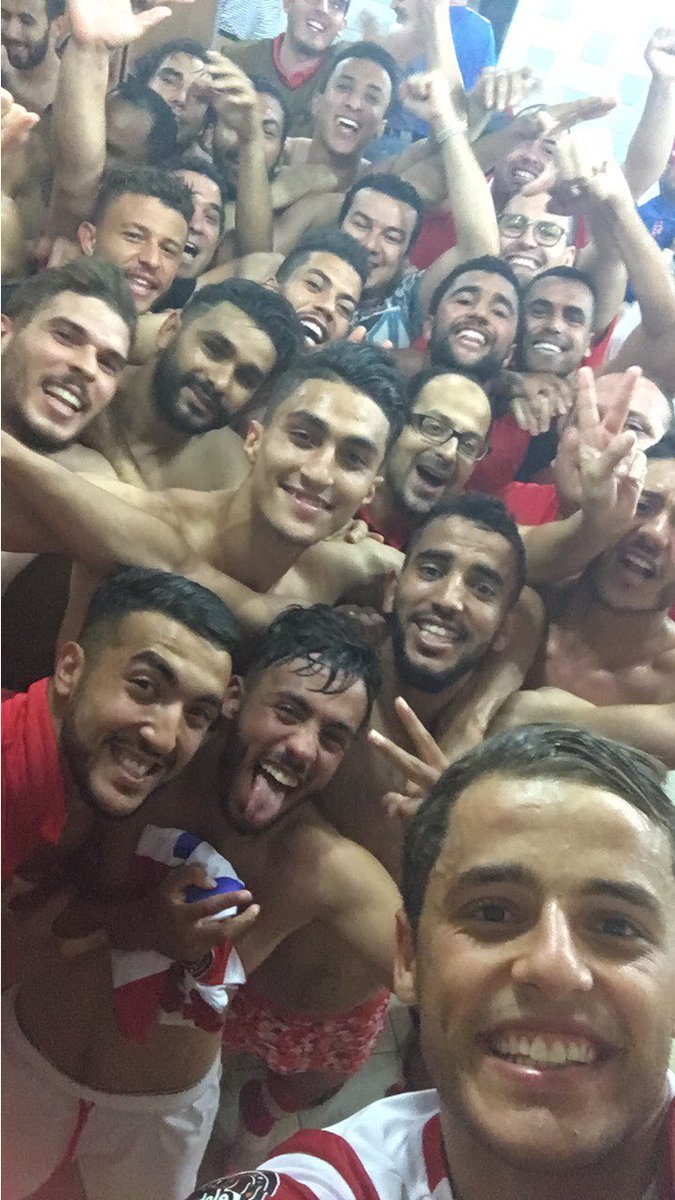 TeamCA_Officiel's tweet photo. #CAFCC #CAFUS โฝ
๐ธ Selfie de la Victoire ๐ช
#WeAreClubAfricain ๐ฆ๐น๐ฆ๐น๐ฆ๐น
#ForzaRagazzi #ForzaCA โ
#ClubAfricain #TeamCA ๐ดโช๐ฏ https://t.co/h76iHGBW5m