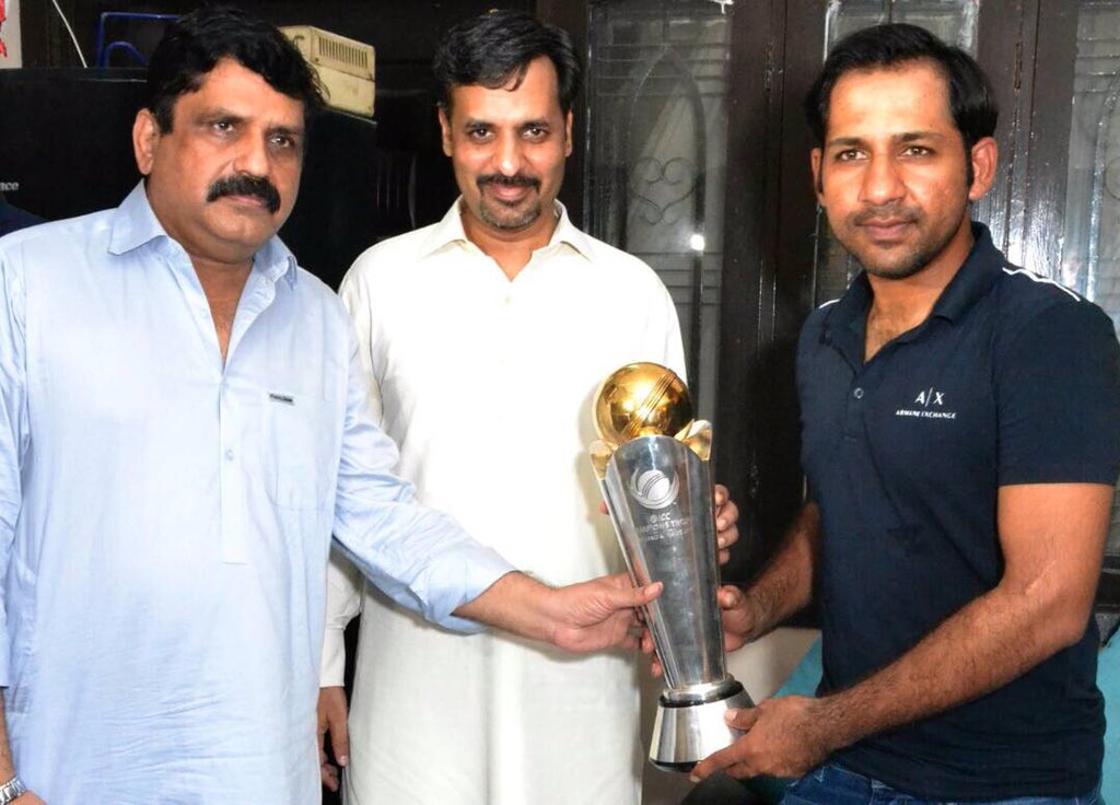 mrazaharoon's tweet photo. More pics with @SarfarazA_54 at his residence today with @PSPPakistan leadership- 2 https://t.co/GFZse0cnH2