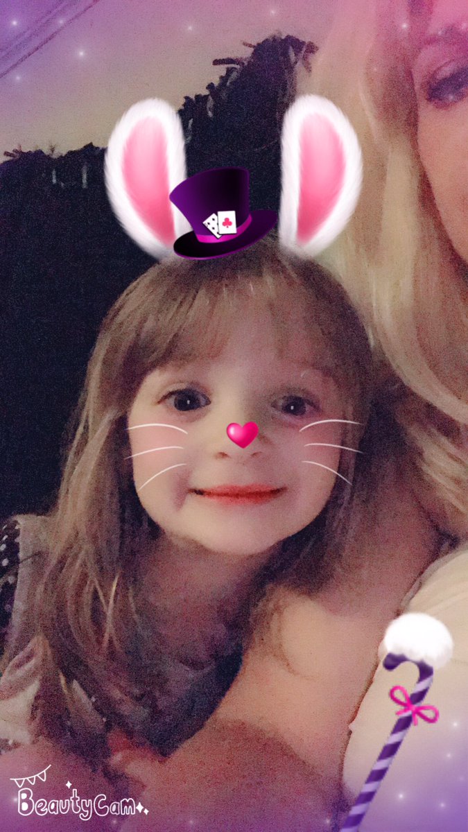 Charity822's tweet photo. Weird filter fun lol https://t.co/MLa7YTRkJj