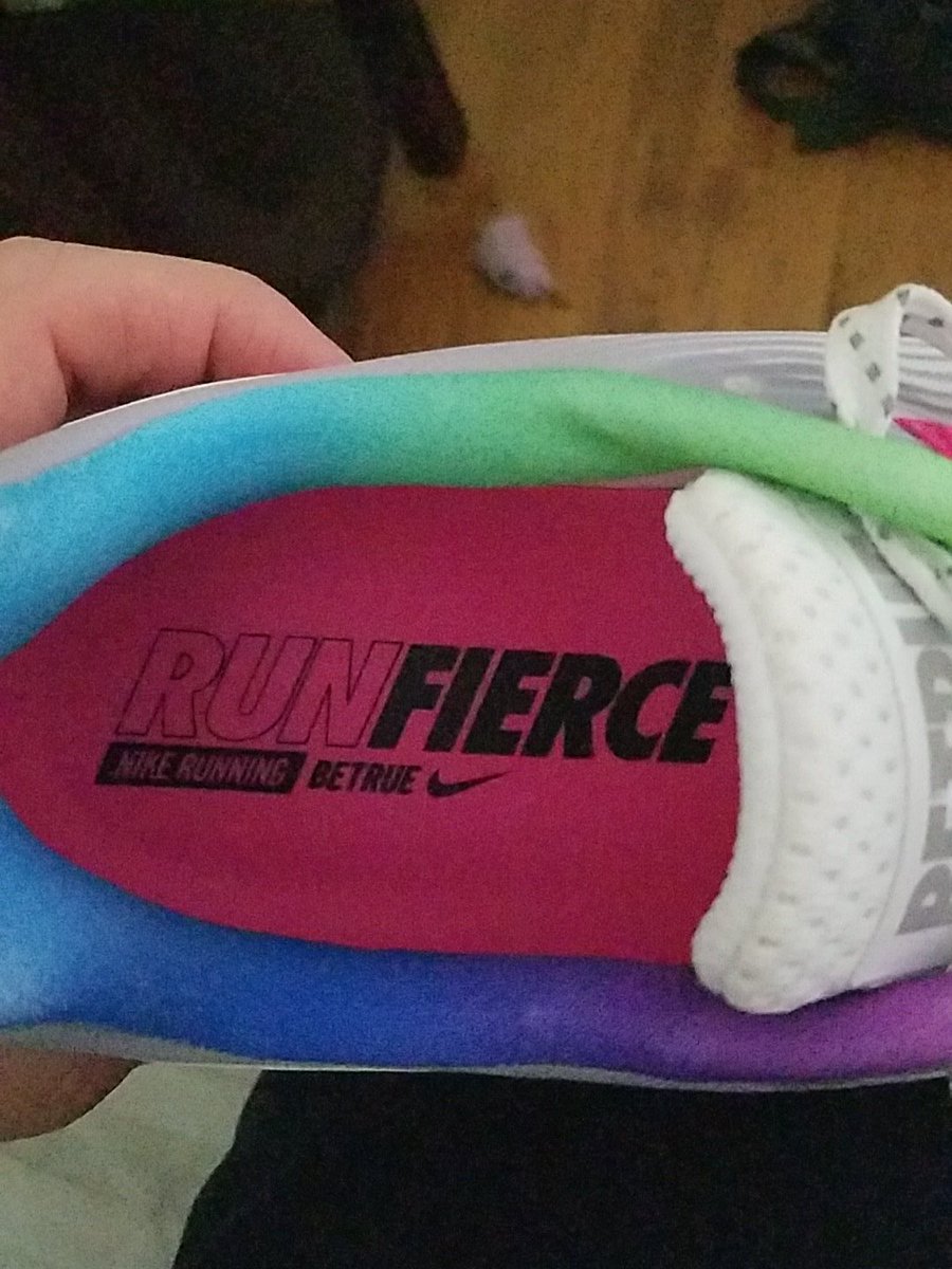 joshmsw's tweet photo. Yaaasss, kween. #RunFierce #BeTrue #nike #Pride2017 https://t.co/03uSf3gzYd