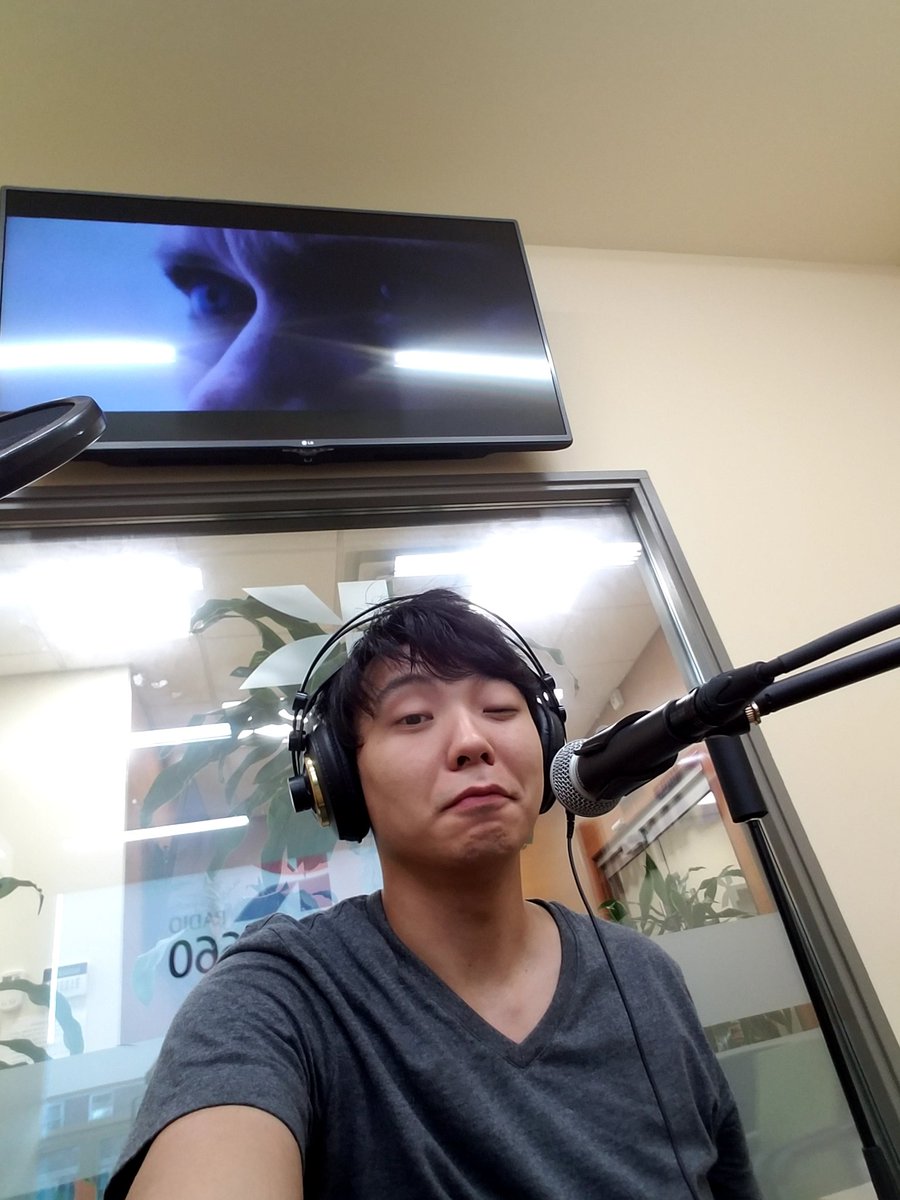 OneEyeVision's tweet image. live radio performance am1660