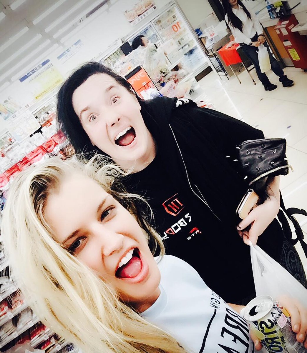 To an ass kicker to anotha', happy birthday gal'! We don't see each other that much and that's why I really miss you. Have a good one. 👌