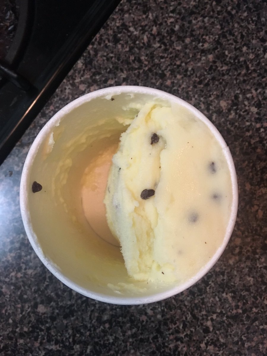 HowellAnna's tweet photo. Now I know why your half the calories @halotopcreamery https://t.co/hiZCmmMzau