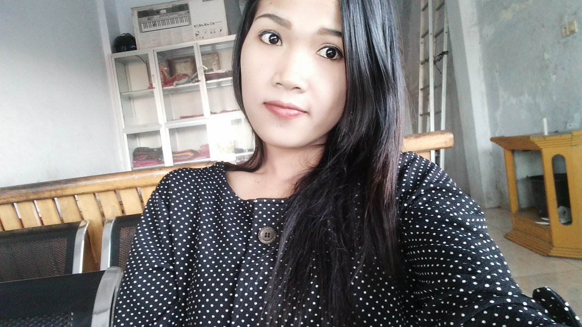 ILessva tweet picture