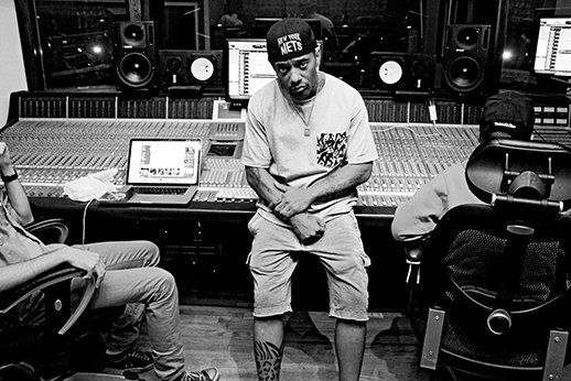 Complex's tweet photo. Prodigy beefed with all your favorite rappers, and always held his own: https://t.co/YKPsqcyQXT https://t.co/csRAhdy2CO