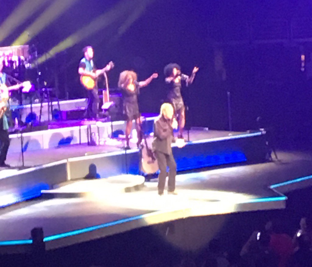 diversity_skmc's tweet photo. Neil Diamond at the Center - 50 years https://t.co/0XuDpeIPxx