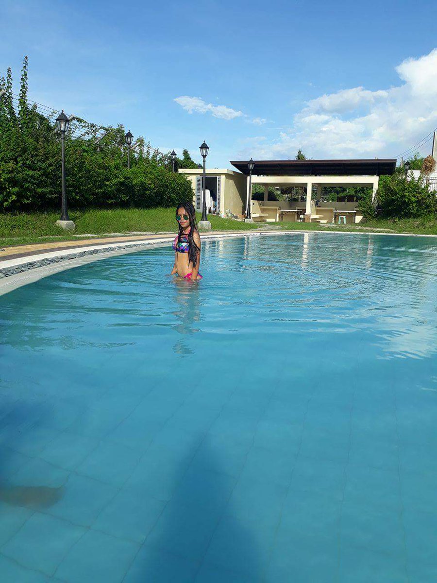 Lizquinfollower's tweet photo. Last pictures sa tag init https://t.co/xxmNNMyVK8