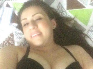 Sexy #Nalgasdivinas, 34yo #camgirl Curvaceous body, 33D tits, Brown eyes and Brown hair. bit.ly/2gaTe7v
