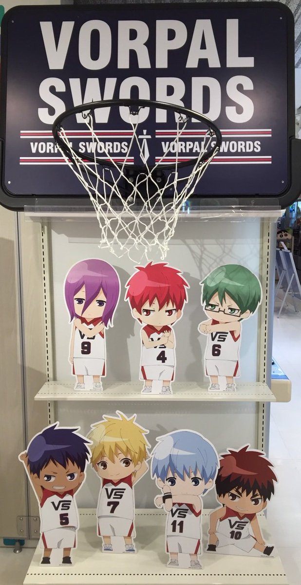 アニメ黒子のバスケ キャラポップストア 福岡パルコ店で実施中のキャラポップストア Let S Go On A Short Trip にて 新宿ピカデリーに展示されていたヴォーパルソーズ仕様のバスケットゴールの一部を展示中です この機会にぜひご覧ください 7 9 日