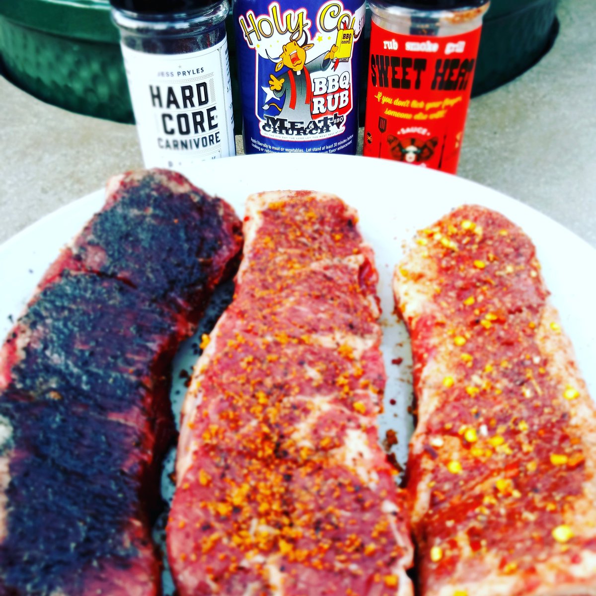 Rub off from the other night! #biggreenegg #rublife