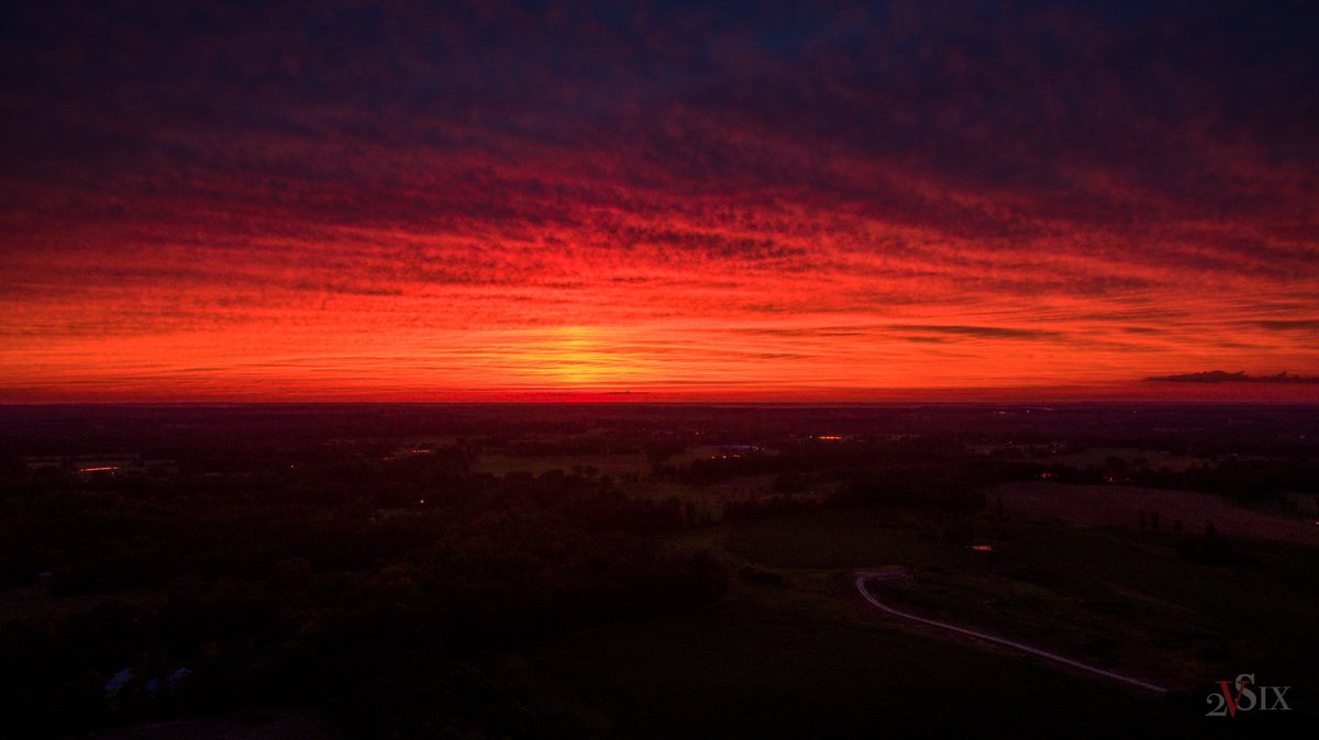BamaBass's tweet photo. @spann @wdefnews12 @WRCB @WAAYTV @BenSmith_WHNT @newschannelnine today's sunset from about 250ft AGL in Henagar, AL #2vsixstudios https://t.co/wsZ4NEFCmq