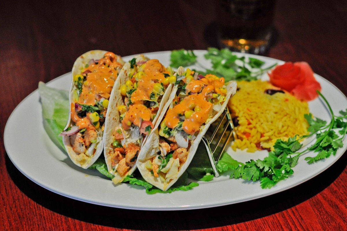 All burger’d out from this weekend’s festivities? Check out our taco-rific #taco menu, perfect for #Yanks game on at 1 ⚾🌮🍴 #lunchtime