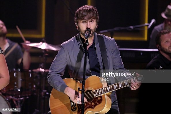 Happy 35th birthday to Dave Haywood!    