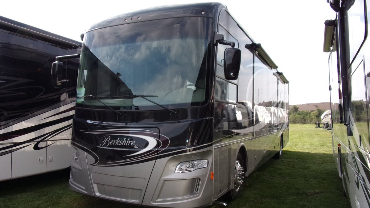 TotalValueRV's tweet image. Last Day! #BerkshireOfTheDay #EbayMotors
bit.ly/Ebay1692  bit.ly/Ebay3502  bit.ly/Ebay8298 
bit.ly/Ebay19075