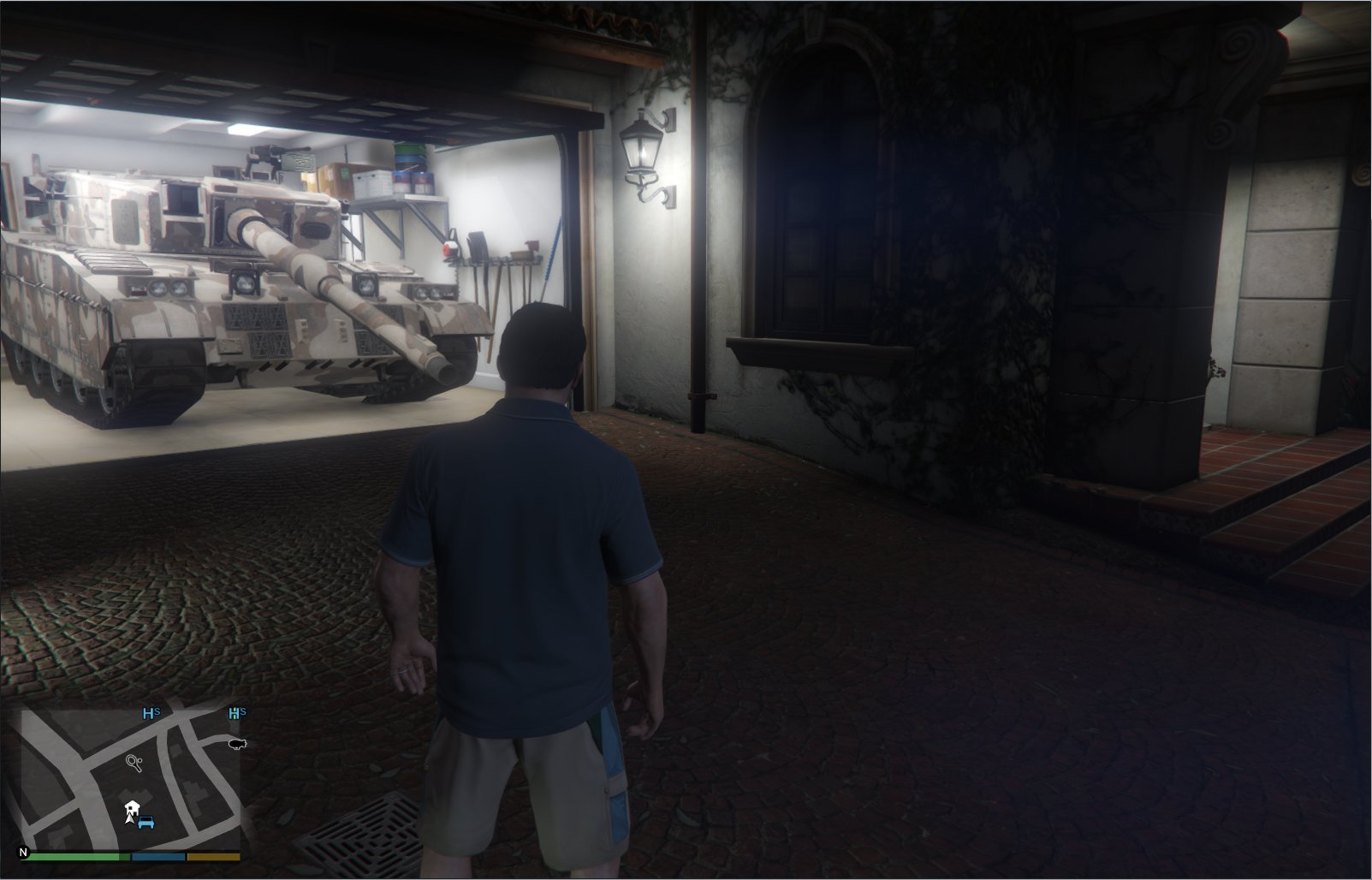 そーま マイケル家のガレージに無理やり戦車詰め込んだらgta5再起動しても消えてなかった W T Co Gtmiykjtqi Twitter