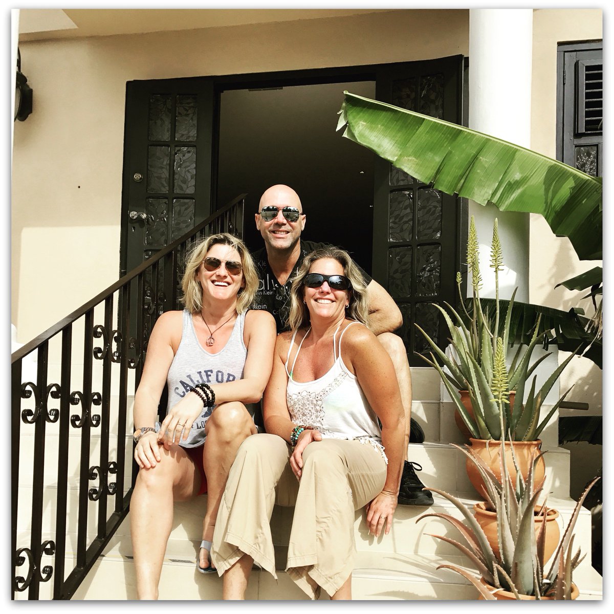 Meet Haitham, owner of @amaliacuracao ! Use #code PALETTE2017 to get 25% off your #stay with Haitham. #Book now: bit.ly/2sak06z