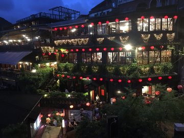 セカオザ 暑くて熱くて厚い夏希望 スピードワゴン小沢 チュートリアル徳井による旅行中ツイートが アツアツ すぎる件 Pouch ポーチ