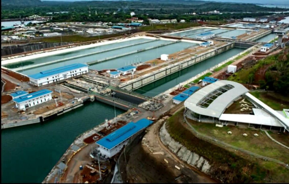 davidsaied's tweet photo. Canal de Panamá sigue rompiendo récords. Carga crece 33% en el mes de mayo. https://t.co/EO6O2cfJwZ