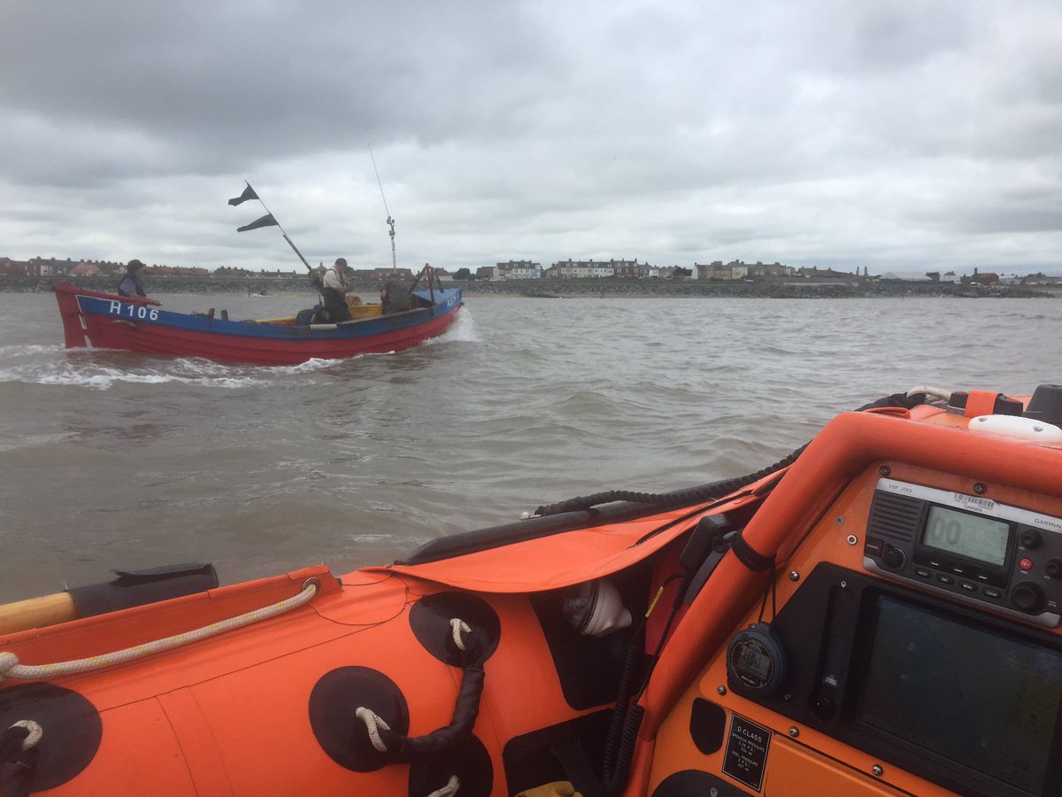 ***Call Out***
Our @rnli volunteers were paged at 11.30 this morning to a vessel that had fouled their propeller on fishing lines.