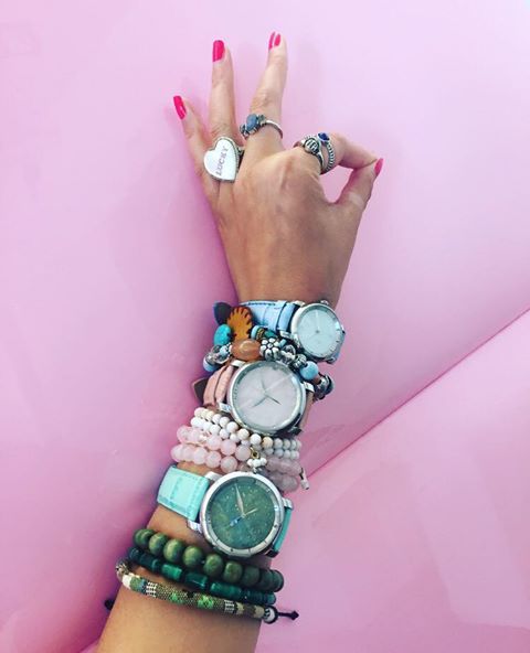 Summer vibes!!! 

#WATCH #nature #stone #Pink #jade #white #summer #vibes #fashion #pop #lifestyle #fitness #Health