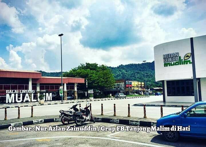 Twt_TgMalim's tweet photo. Balai Lintang Muallim
klasik namanya, tak perlu lagi Arena Square. 

Gambar : Nur Azlan Zainuddin / Group FB Tanjong Malim di Hati https://t.co/frbPeTo8lm