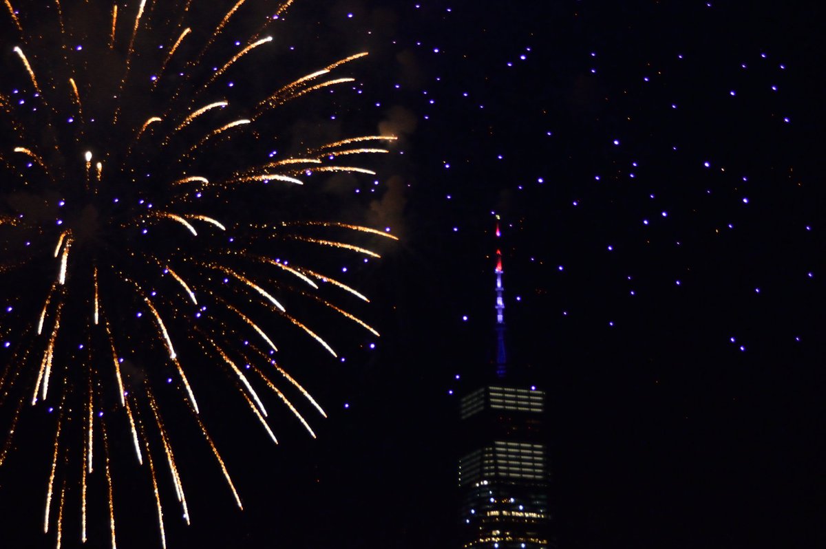 lite456's tweet photo. Love the New York background at last night's #July4th #JC4th thanks to @StevenFulop & team for the quick change (2 days)🤗👍 https://t.co/tJXiAhE9vn