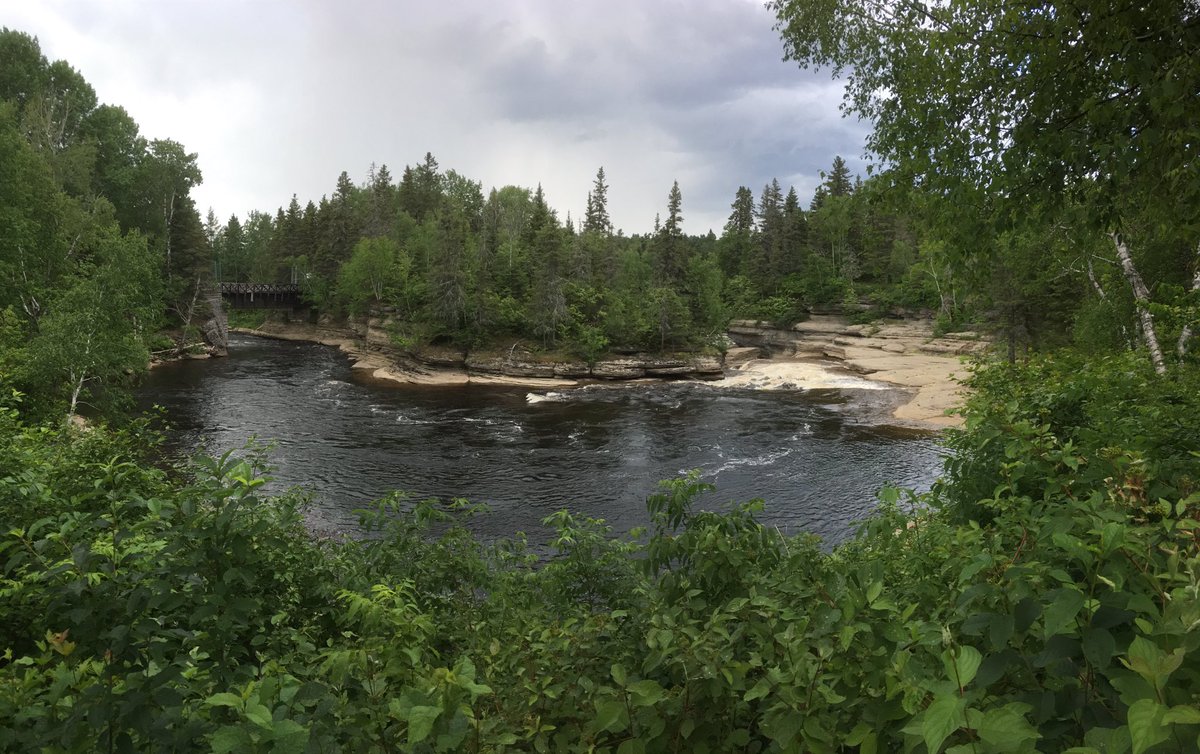JoyauNicolas's tweet photo. Visite du site de #ValJalbert hier, avec sa chute d'#eau de plus de 70 mètres #LacSaintJean #Québec #Canada 🌲🍁💧 https://t.co/TE4gUTxk0C
