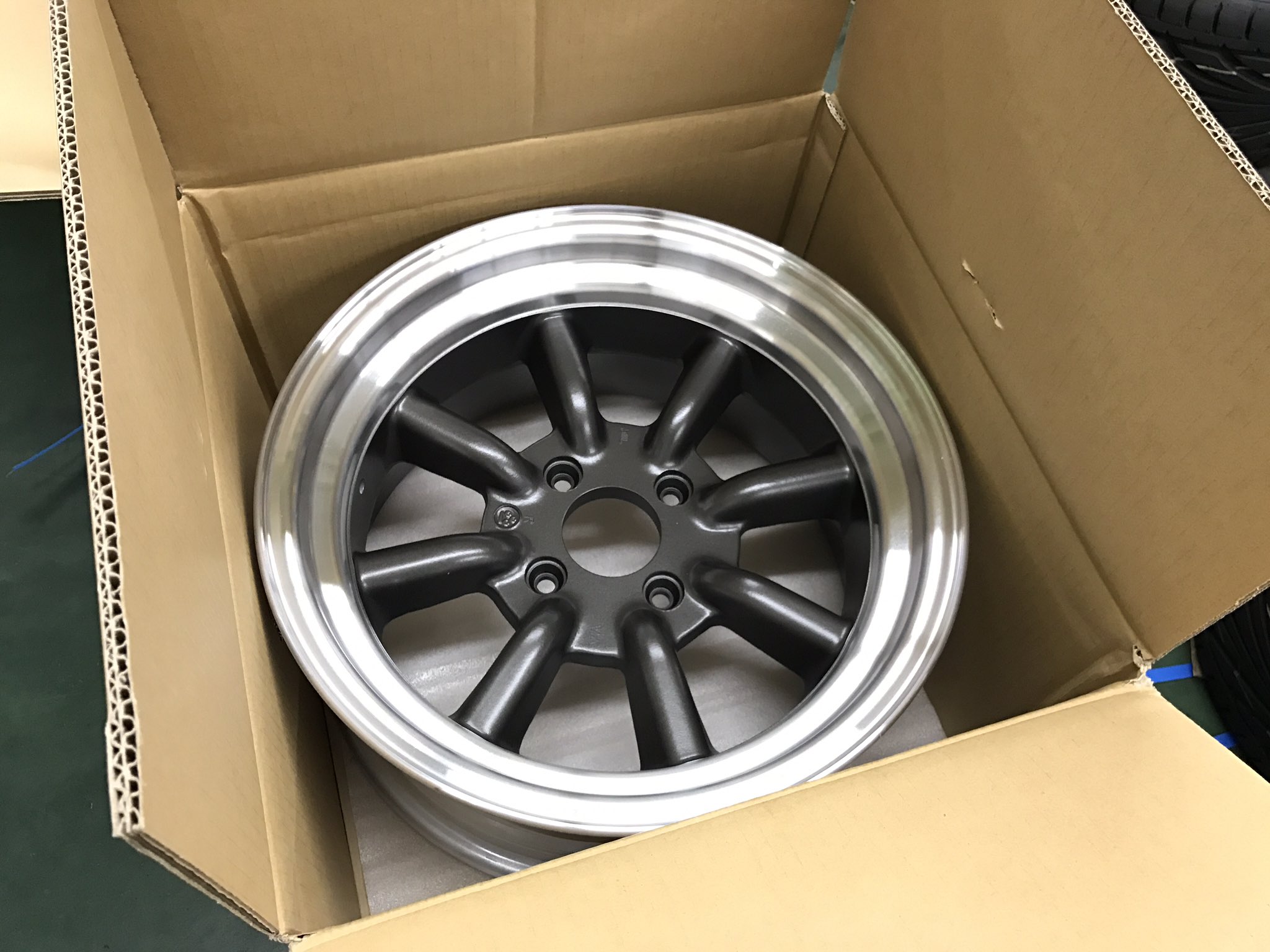 ワタナベ エイトスポーク R TYPE 16×9J-13 5H-114.3 ワタナベ エイトスポーク R TYPE 16×9J-13 5H-114.3 ワタナベ エイト