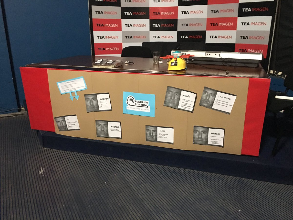 FueraDControl__'s tweet image. Fuera de control se presenta en tea imagen!