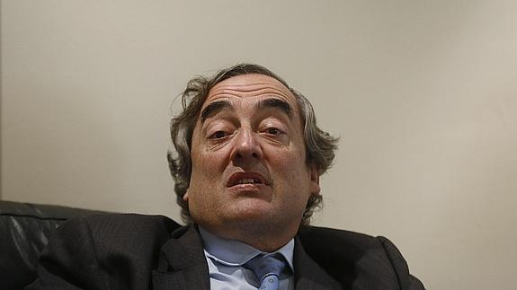 La CEOE ve "imposible" que una familia pueda vivir con un sueldo de 800 euros al mes yometiroalmonte.es/2017/07/05/ceo… #PensionesDignas