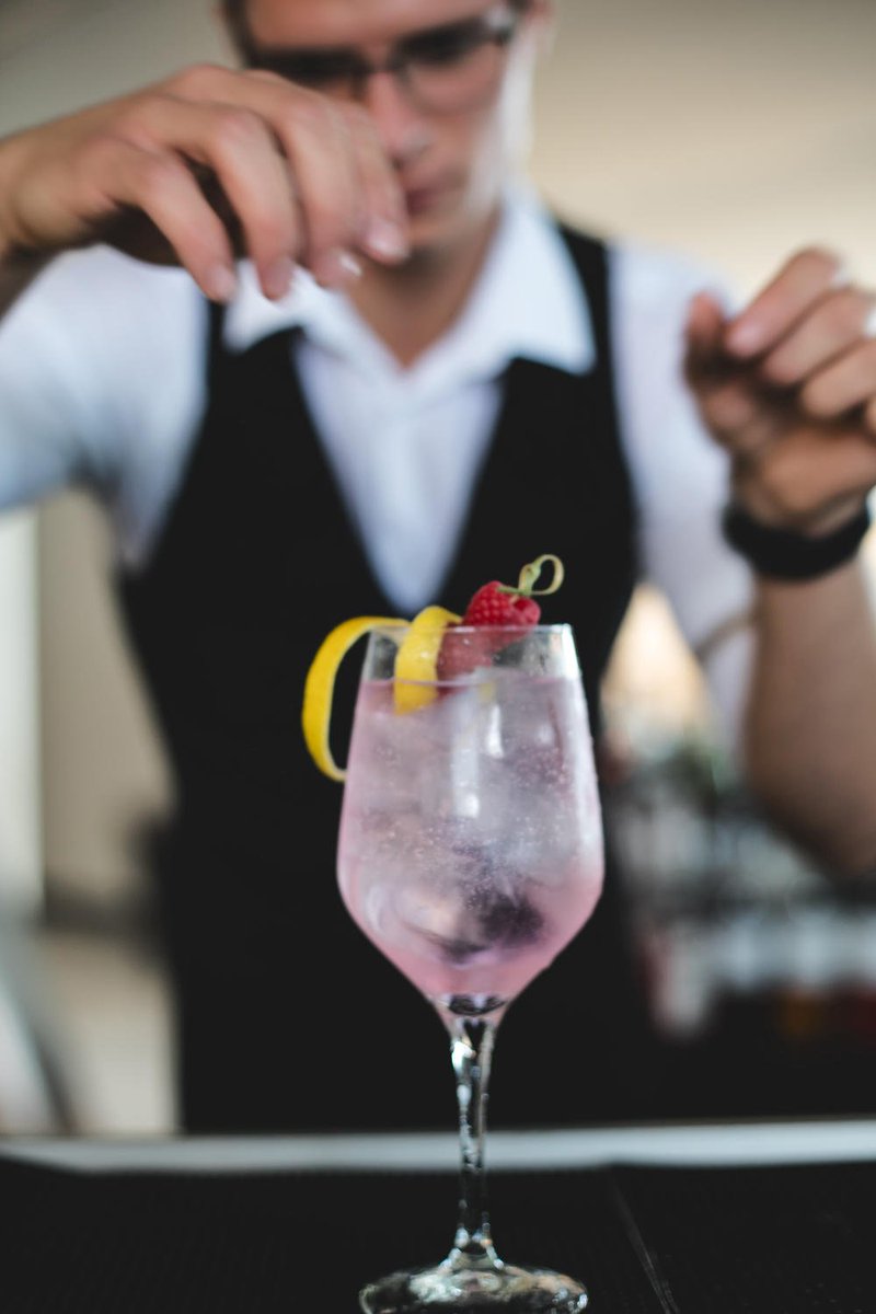 An expert cocktail crafted by expert hands #radiorooftoplondon