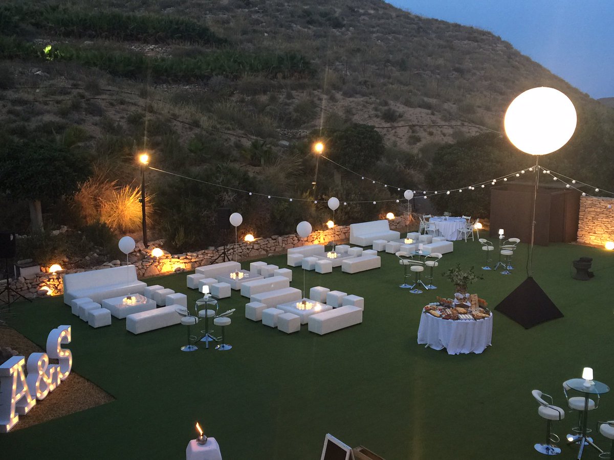 Bodas y celebraciones en #laamendrayelgitano
#lugaresconencanto #aguaamarga #almeria #nijar
Reserva ya la tuya en laalmendrayelgitano.com