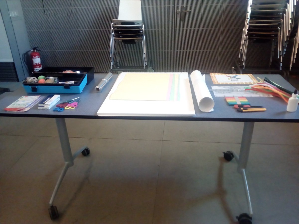 Factoriamadrid's tweet photo. Preparando la segunda sesión del #DesignThinkingSummerCamp con @GermanGullon #Valbhy https://t.co/3PtqDp8GBl