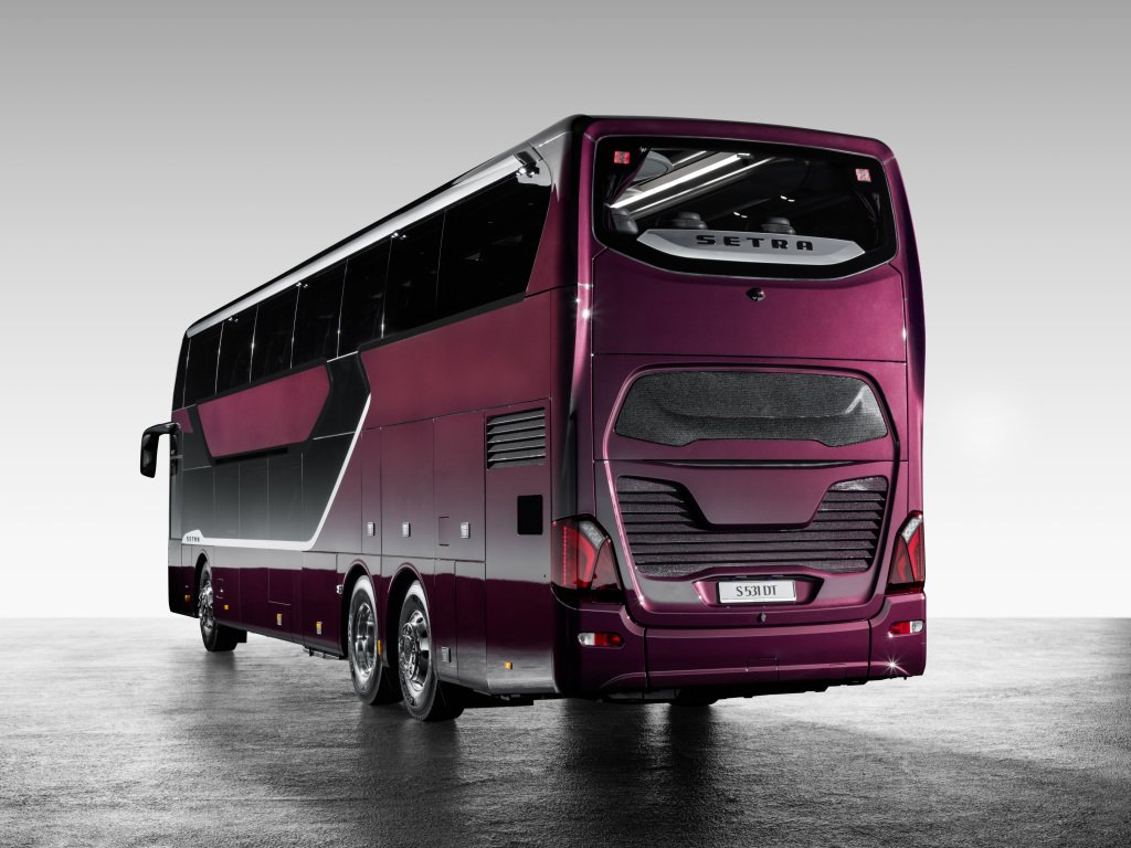 cmsGOMEX's tweet photo. 🔥 World premiere new #SetraTopClass 500 S 531 DT. First video available to download at 5pm CEST via https://t.co/iTMzMFvLAk //@Daimler_CV https://t.co/w6hFjObw7w